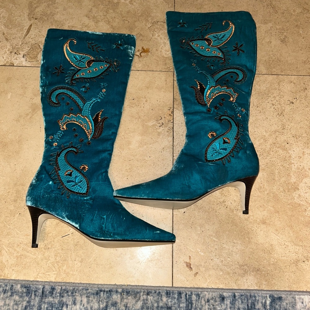 DG2 by Diane Gilman Teal Embroidered Heeled Boots 9.5